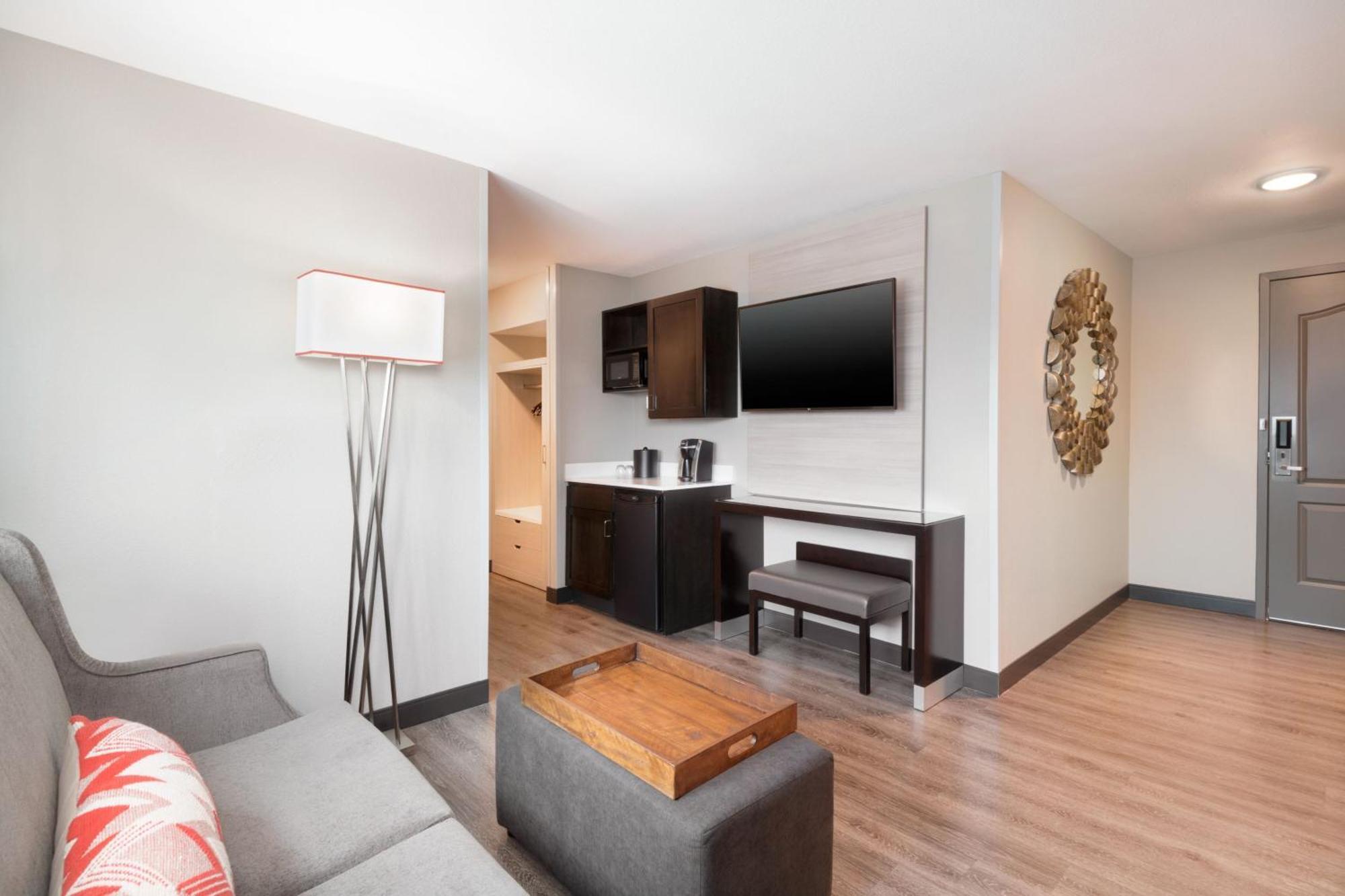 Springhill Suites By Marriott Conyers Exterior photo