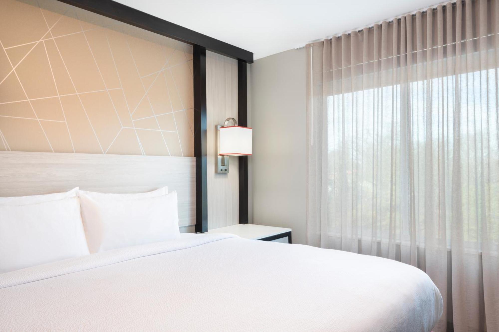 Springhill Suites By Marriott Conyers Exterior photo